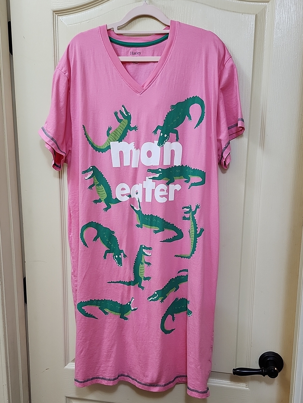 Pink 'Man Eater' Crocodile Graphic Nightshirt